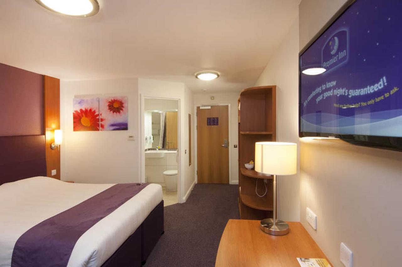 Premier Inn London Ίλφορντ Εξωτερικό φωτογραφία