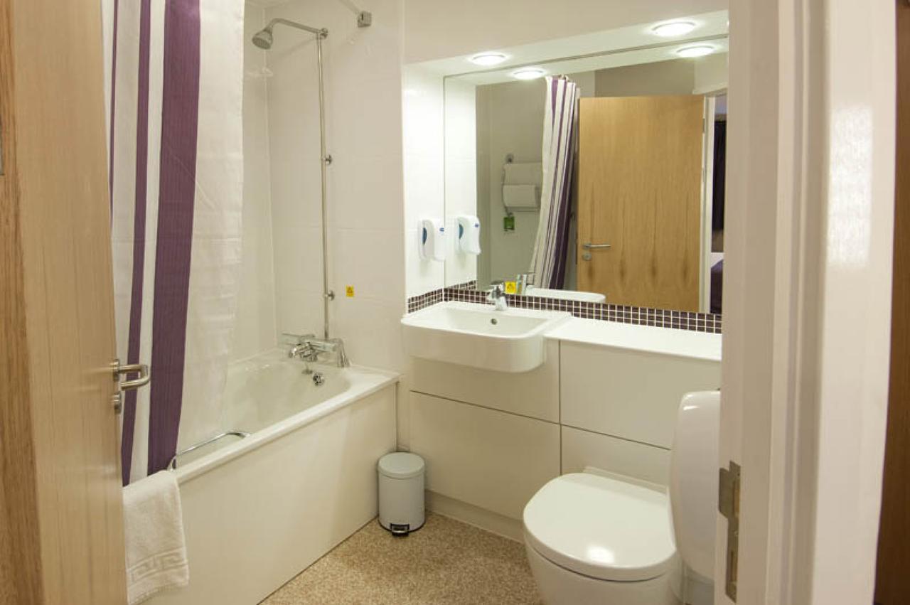 Premier Inn London Ίλφορντ Δωμάτιο φωτογραφία