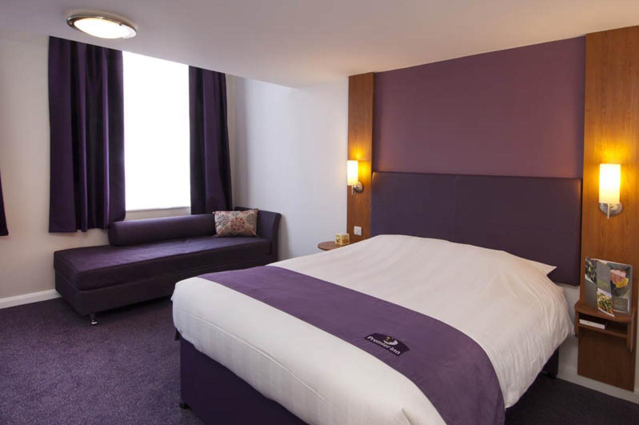 Premier Inn London Ίλφορντ Δωμάτιο φωτογραφία